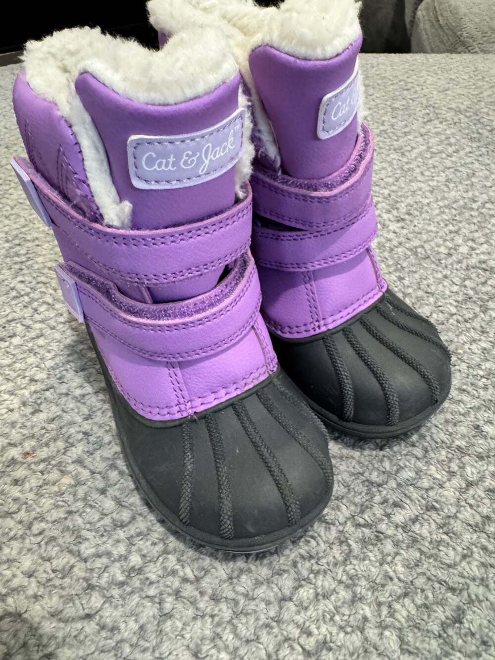 Cat & Jack Denver Winter Snow Boots Size 9 Purple Black
